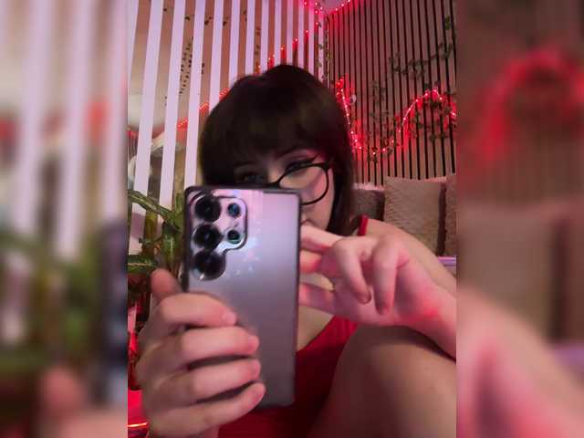 MiaLiaHot