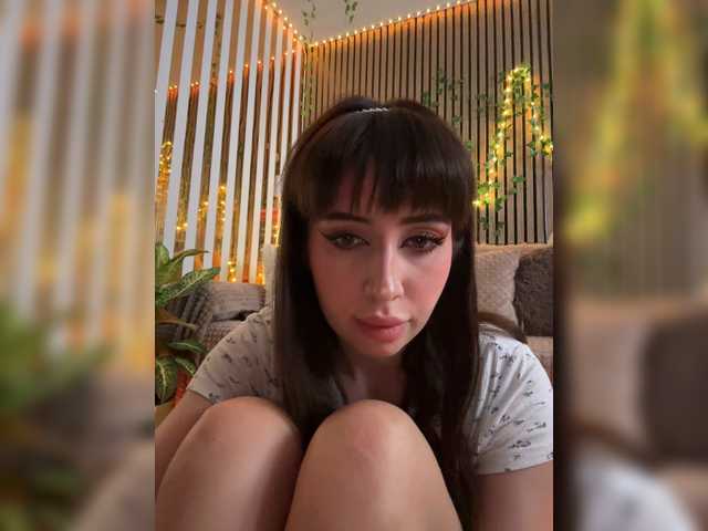 Gratis Live Sexcam mit -Violetttttka- -Violetttttka-
