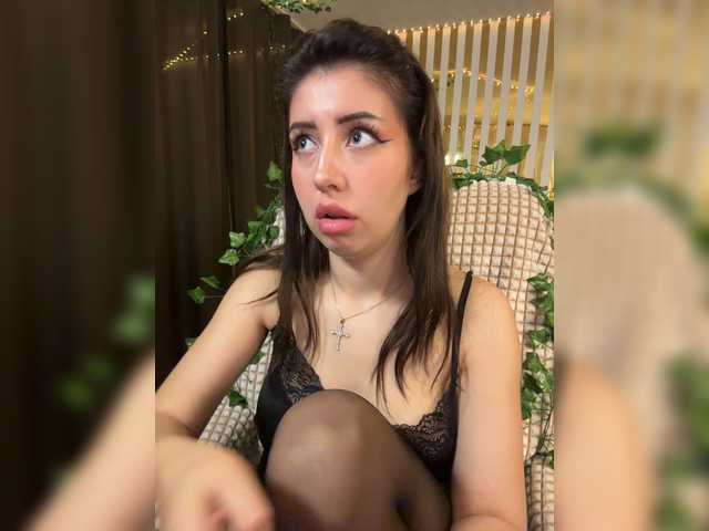 Vai a chattare su -Violetttttka- -Violetttttka-