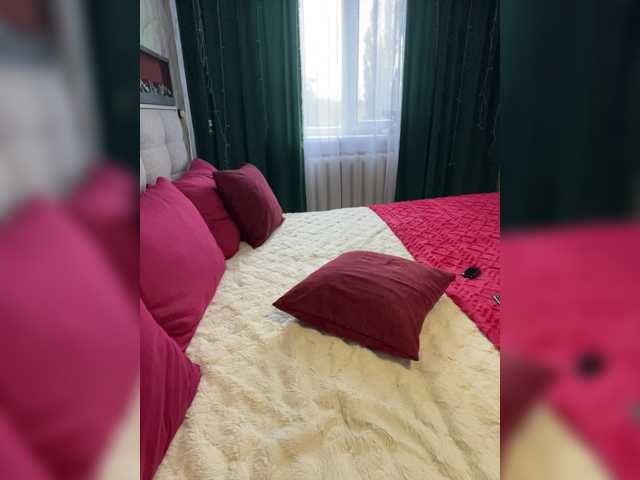MiaLiaHot