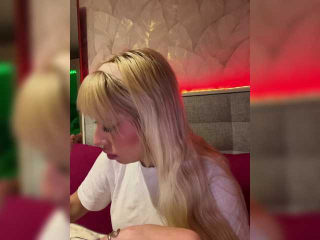 MiaLiaHot