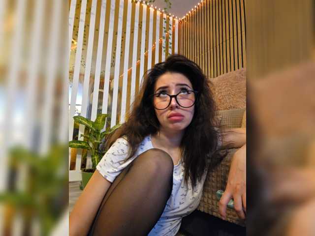 Gratis Live Sexcam mit -Violetttttka- -Violetttttka-