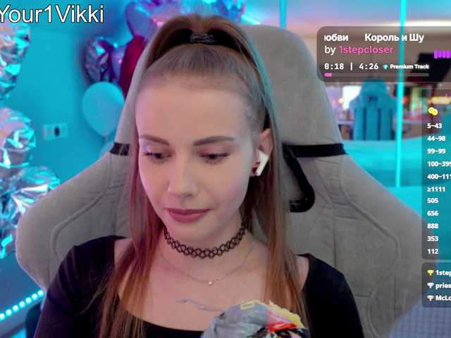 -VikkiL0vesCheese-