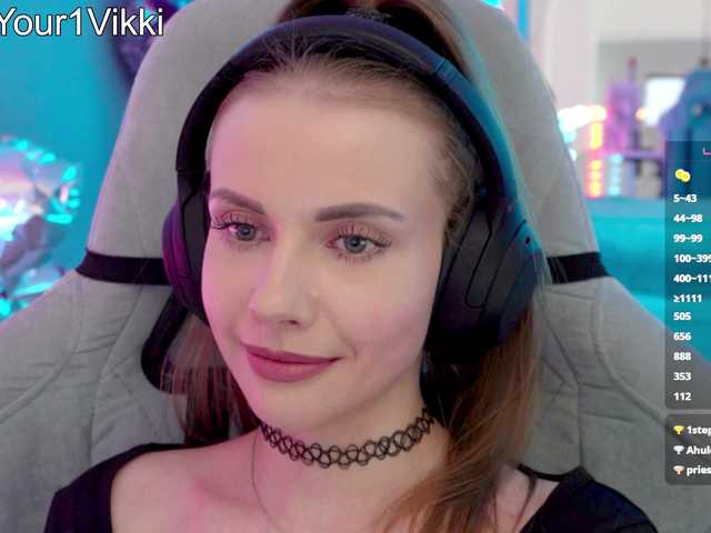 -VikkiL0vesCheese-