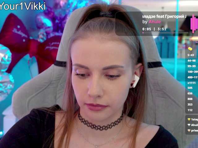 -VikkiL0vesCheese-