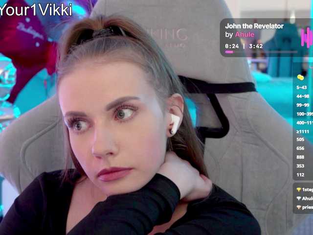 -VikkiL0vesCheese-