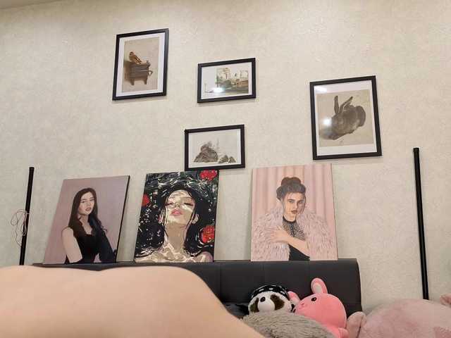 Accedi alla chat con il nickname dolly-ll dolly-ll