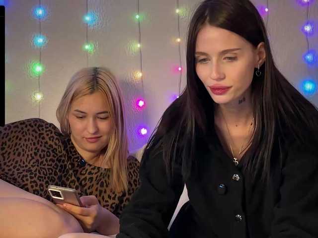 Vai a chattare su -Zoe-Love- -Zoe-Love-