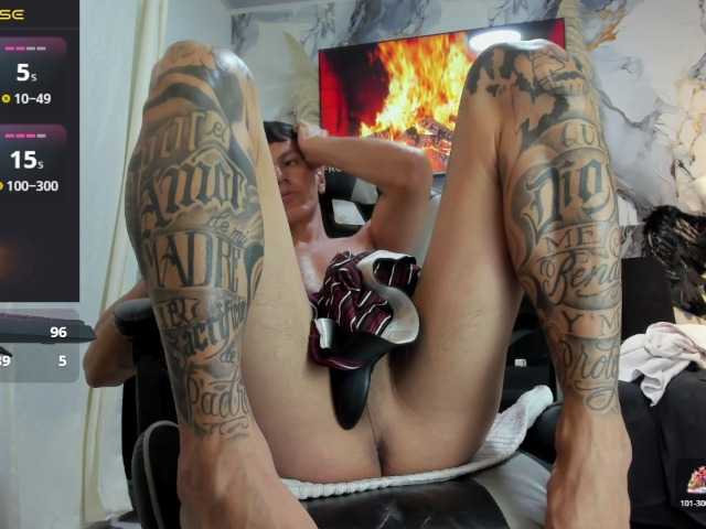 andy-dwels777