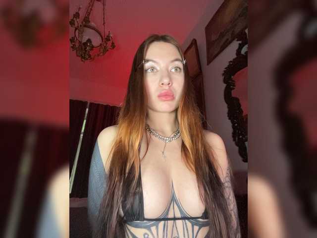 Accedi alla chat con il nickname LINA69FEMDOM LINA69FEMDOM