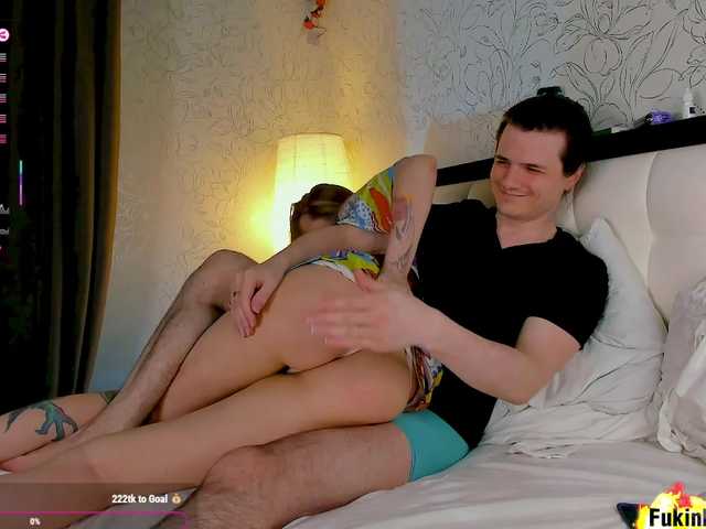 Entrez le videochat erotique avec le
modèle FukinHotCouple FukinHotCouple