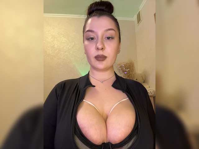 Gratis Live Sexcam mit MistyBibi MistyBibi