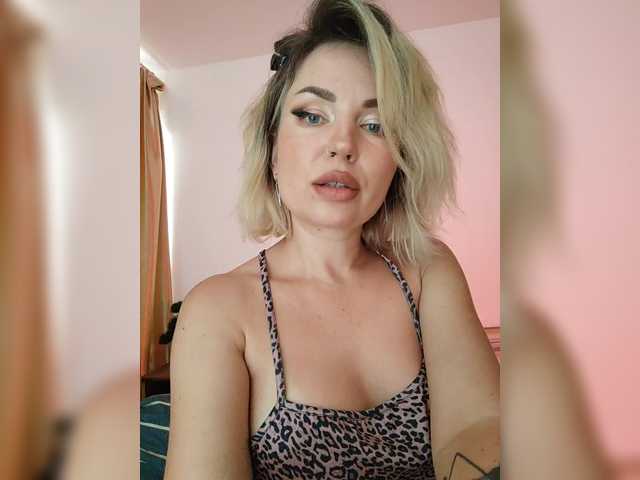 go to chat with Minni____Mia