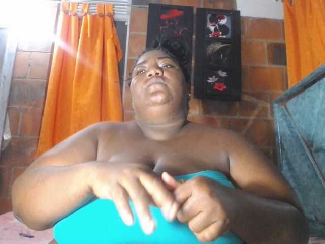 bustyboobsxxll