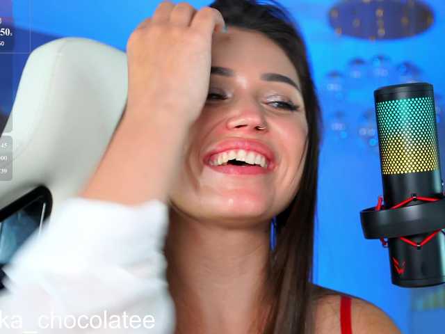 Adel-chocolatee
