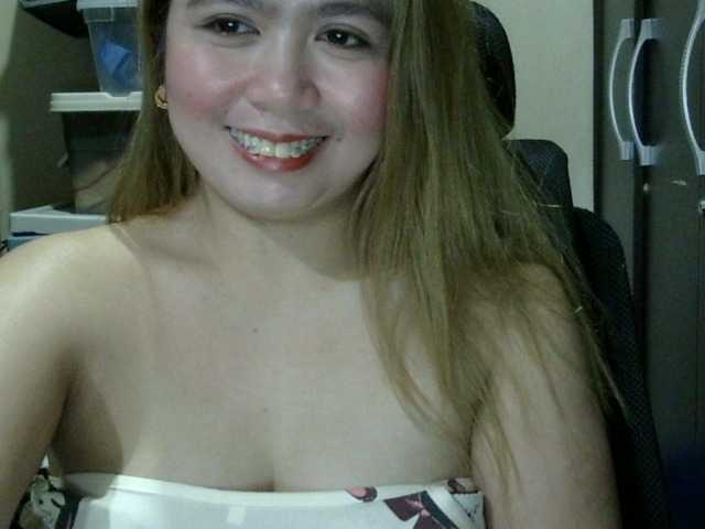 Profile and Statistics for aubrey11 on BongaCams