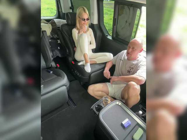 Entra en el chat con el modelo DonorDi DonorDi