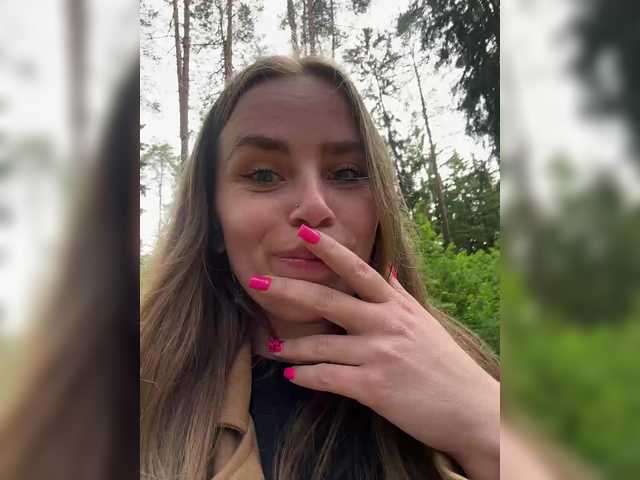 Gratis Live Sexcam mit LolaSexxx LolaSexxx