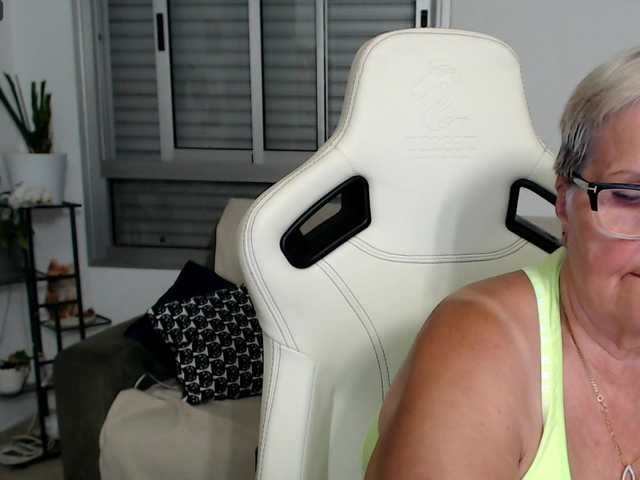 Selenna65