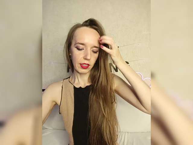 Entrez le videochat erotique avec le
modèle A_R_T_A A_R_T_A
