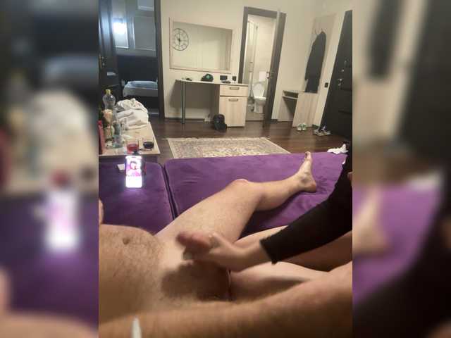 Entrez le videochat erotique avec le
modèle Kristi_Alex007 Kristi_Alex007