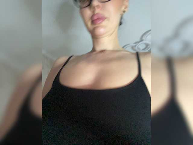 Accedi alla chat con il nickname Anna-Dzhiganovna Anna-Dzhiganovna
