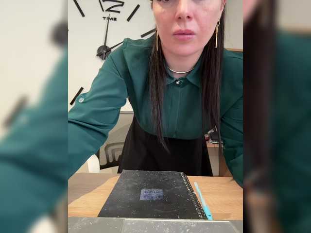 Entra en el chat con el modelo Fox_Black Fox_Black