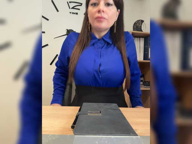 go to chat with ANNA_Fox