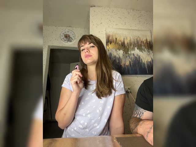 Vai a chattare su ANNviKING ANNviKING