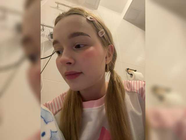 go to chat with MimiMila