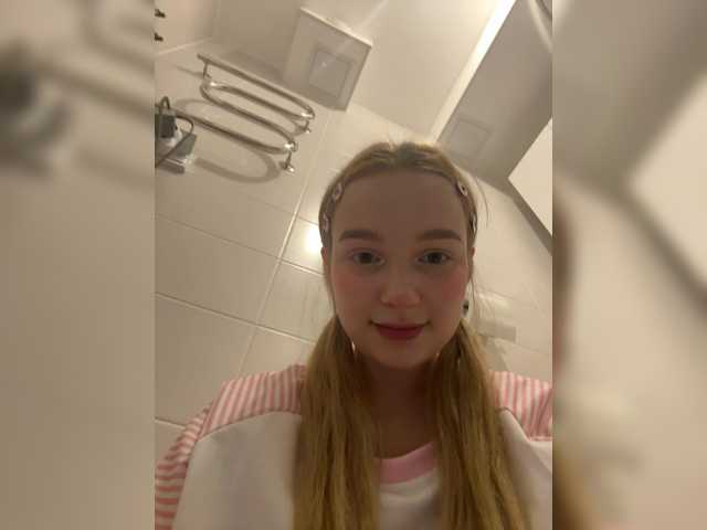 Gratis Live Sexcam mit MimiMila MimiMila