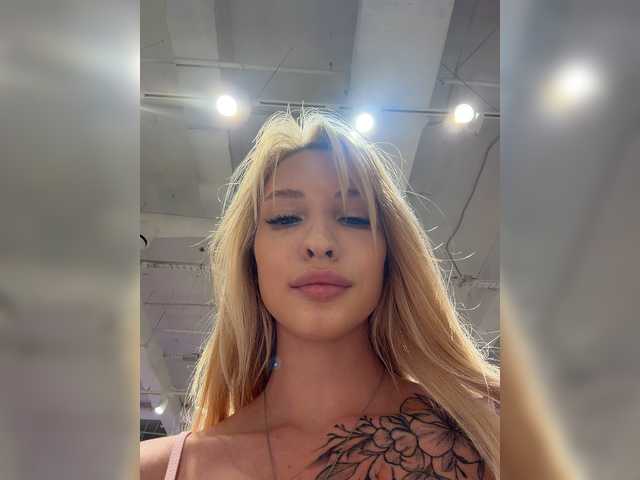 go to chat with Cristi-Candy