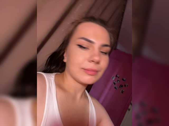 Entrez le videochat erotique avec le
modèle Family707 Family707