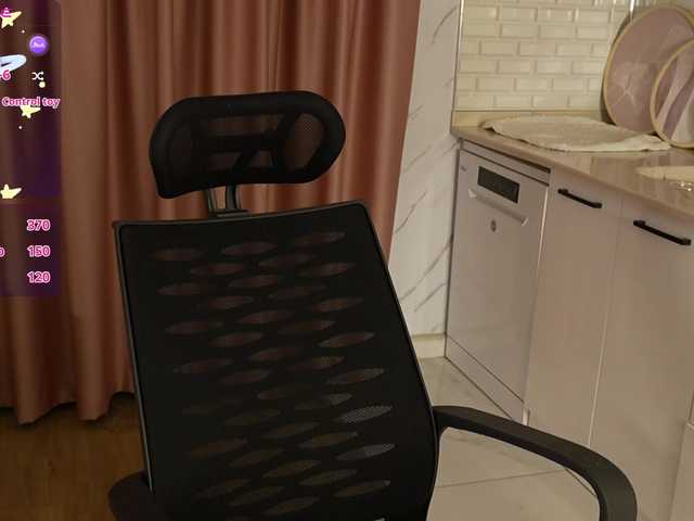 Gratis Live Sexcam mit Lunaaaura Lunaaaura