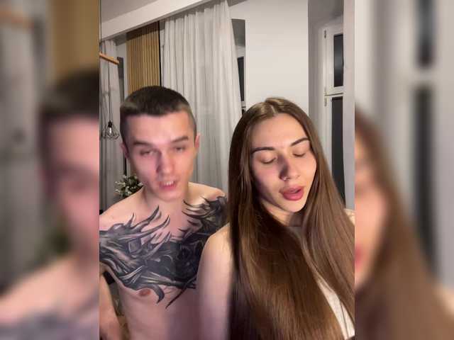 Vai a chattare su AAOneLove AAOneLove