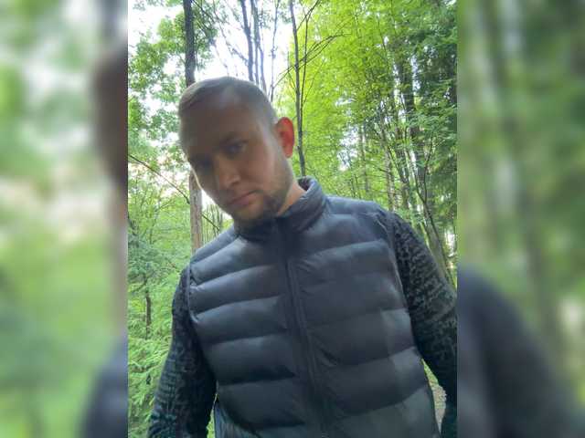 Entra en el chat con el modelo RUS577643 RUS577643
