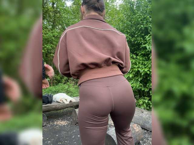 Entra en el chat con el modelo RUS577643 RUS577643