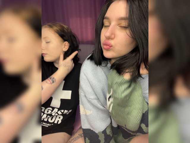 Vai a chattare su TeaseDuo TeaseDuo