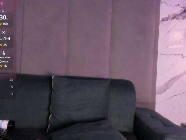 go to chat with Jazmiin-Evans