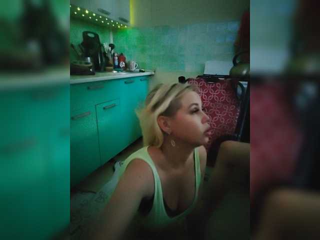go to chat with Bessandkaty55