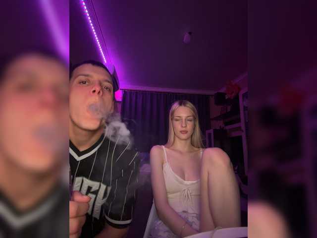 Entra en el chat con el modelo Vilamikki Vilamikki