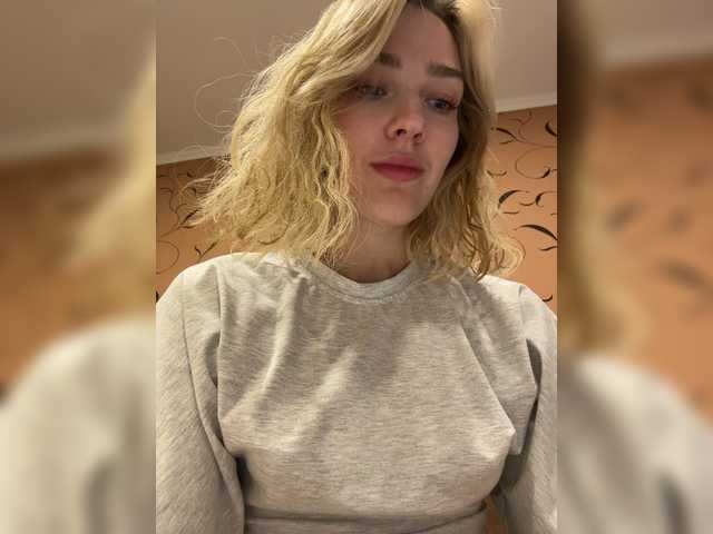 Accedi alla chat con il nickname AlinnaAnnila AlinnaAnnila