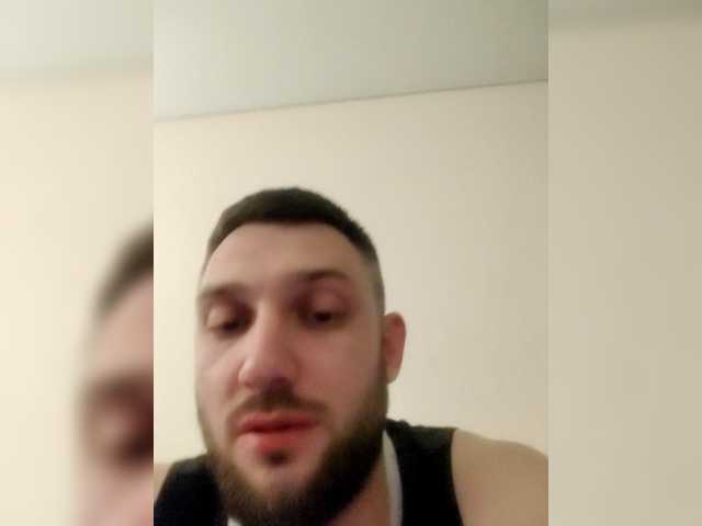 Profile and Statistics for EJEJ00 on BongaCams