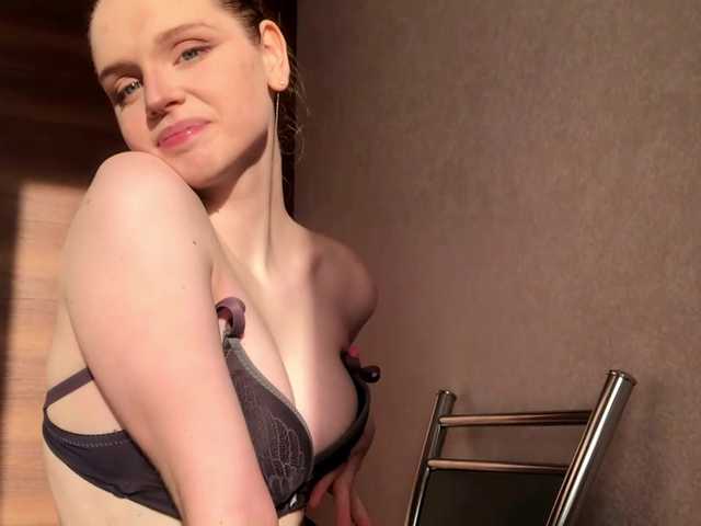 Profile and Statistics for PolinaMins on BongaCams