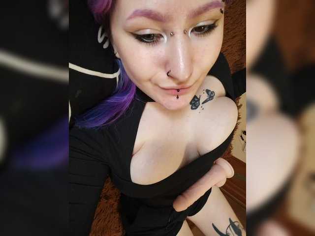 Vai a chattare su Darcy-666 Darcy-666