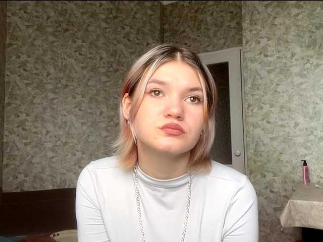 SaritaTobon — Profile and Statistics on BongaCams
