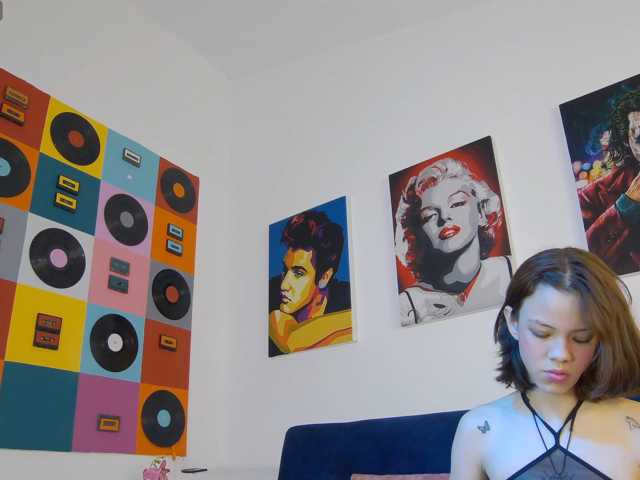 go to chat with Sophia-Vegga-