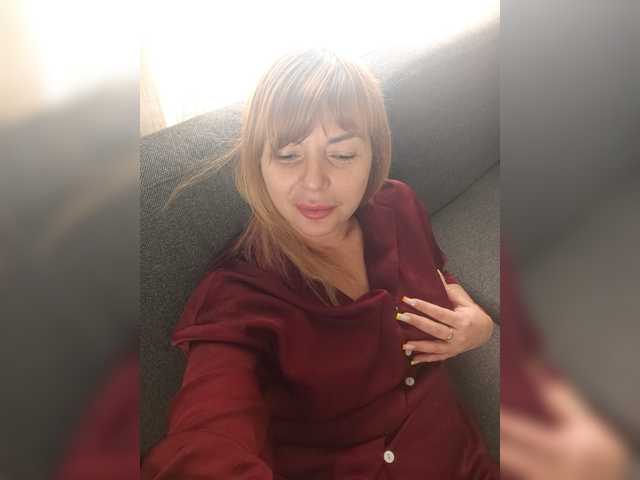 Entra en el chat con el modelo Tilda-1 Tilda-1