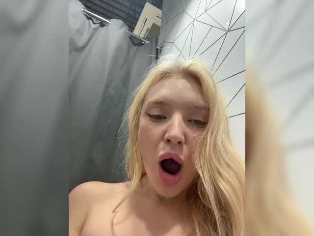 AmmyAlexInPublic