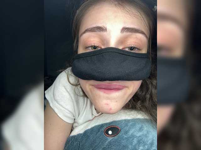 Lovely-eyes